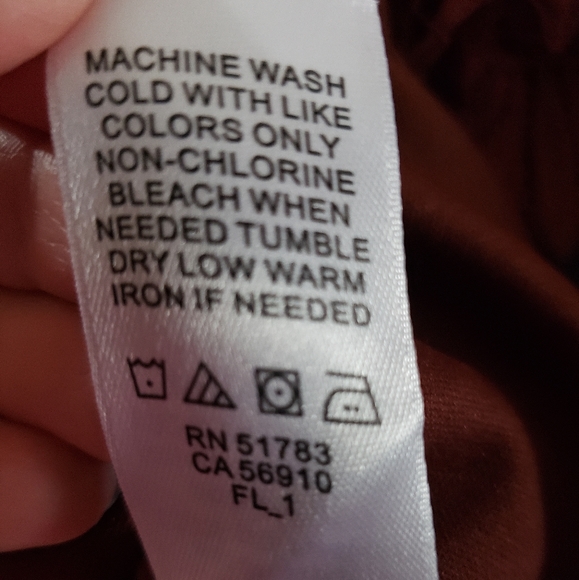 Off the Shoulder Dress - Picture 3 of 7